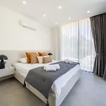 Margini 2 Villa *